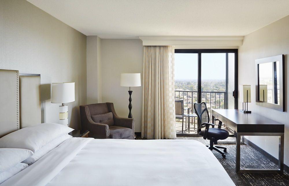 מלון Anaheim Marriott מראה חיצוני תמונה